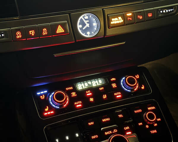 Черный Ауди А8, объемом двигателя 3.99 л и пробегом 187 тыс. км за 33000 $, фото 21 на Automoto.ua