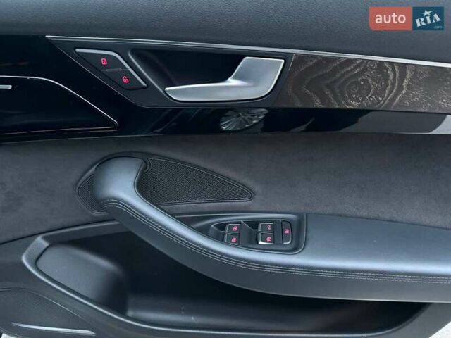 Ауди А8 2015 в Киеве на Automoto.ua Черный Ауди А8, объемом двигателя 3 л и пробегом 327 тыс. км за 18990 $, фото 24 на Automoto.ua