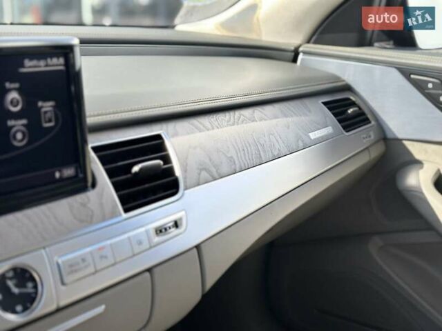 Чорний Ауді A8, об'ємом двигуна 4.13 л та пробігом 263 тис. км за 33500 $, фото 78 на Automoto.ua