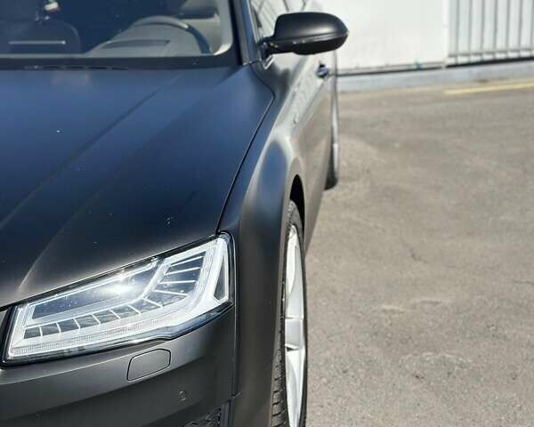 Чорний Ауді A8, об'ємом двигуна 4.13 л та пробігом 263 тис. км за 33500 $, фото 9 на Automoto.ua
