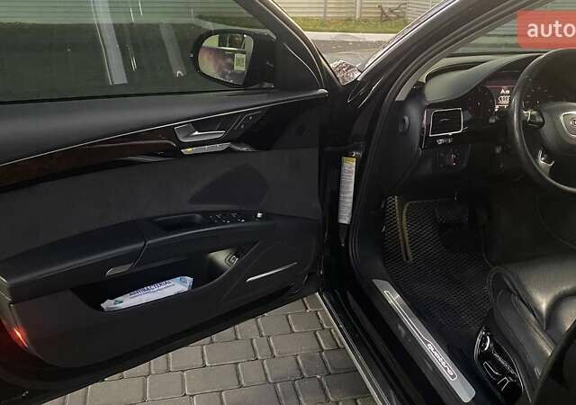 Черный Ауди А8, объемом двигателя 3.99 л и пробегом 170 тыс. км за 25000 $, фото 45 на Automoto.ua