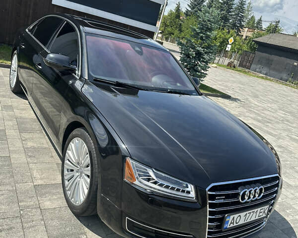 Черный Ауди А8, объемом двигателя 3 л и пробегом 170 тыс. км за 22500 $, фото 1 на Automoto.ua