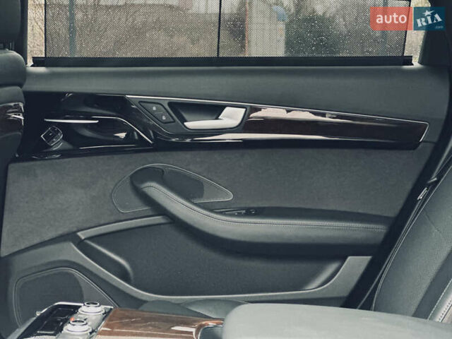 Чорний Ауді A8, об'ємом двигуна 3 л та пробігом 274 тис. км за 18700 $, фото 21 на Automoto.ua