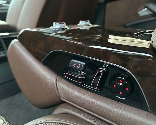 Чорний Ауді A8, об'ємом двигуна 3.99 л та пробігом 140 тис. км за 33900 $, фото 50 на Automoto.ua