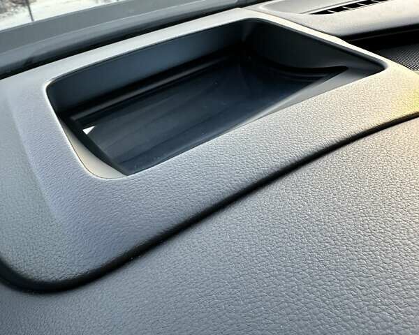 Чорний Ауді A8, об'ємом двигуна 3.99 л та пробігом 140 тис. км за 33900 $, фото 48 на Automoto.ua