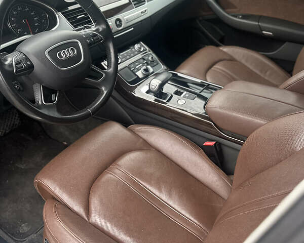 Черный Ауди А8, объемом двигателя 3 л и пробегом 195 тыс. км за 15950 $, фото 32 на Automoto.ua