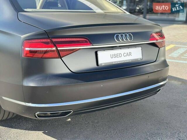 Чорний Ауді A8, об'ємом двигуна 4.13 л та пробігом 263 тис. км за 33500 $, фото 13 на Automoto.ua