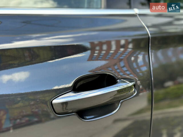 Черный Ауди А8, объемом двигателя 3 л и пробегом 180 тыс. км за 21500 $, фото 15 на Automoto.ua