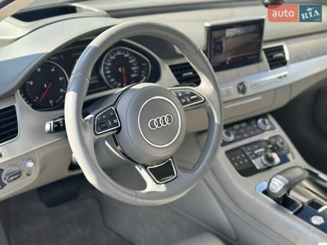 Чорний Ауді A8, об'ємом двигуна 4.13 л та пробігом 263 тис. км за 33500 $, фото 27 на Automoto.ua