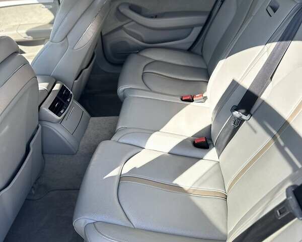 Чорний Ауді A8, об'ємом двигуна 4.13 л та пробігом 263 тис. км за 33500 $, фото 36 на Automoto.ua