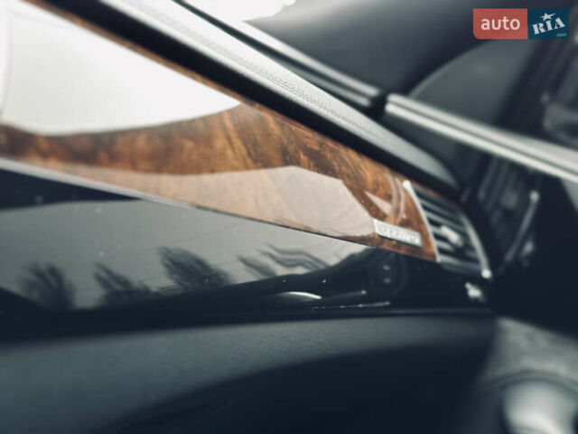 Чорний Ауді A8, об'ємом двигуна 3 л та пробігом 274 тис. км за 18700 $, фото 80 на Automoto.ua