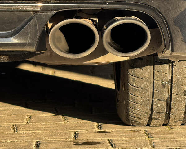 Черный Ауди А8, объемом двигателя 3.99 л и пробегом 187 тыс. км за 33000 $, фото 13 на Automoto.ua