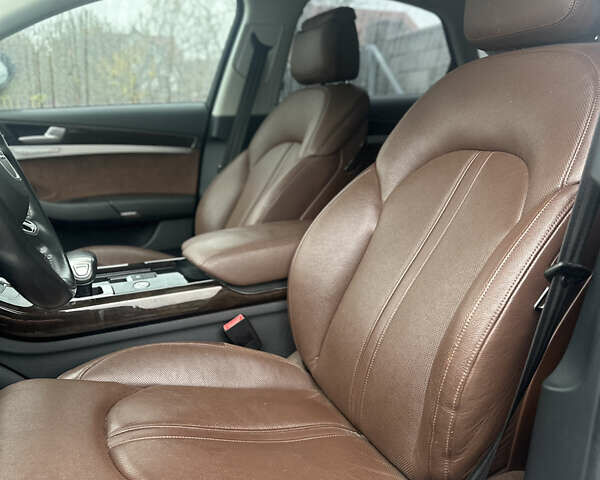 Черный Ауди А8, объемом двигателя 3 л и пробегом 195 тыс. км за 15950 $, фото 31 на Automoto.ua