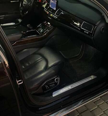 Черный Ауди А8, объемом двигателя 3.99 л и пробегом 170 тыс. км за 25000 $, фото 53 на Automoto.ua