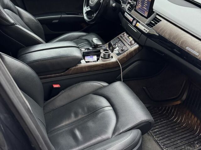 Чорний Ауді A8, об'ємом двигуна 3 л та пробігом 325 тис. км за 19100 $, фото 7 на Automoto.ua