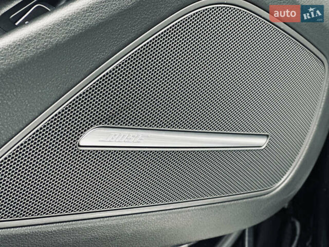 Чорний Ауді A8, об'ємом двигуна 3 л та пробігом 274 тис. км за 18700 $, фото 31 на Automoto.ua