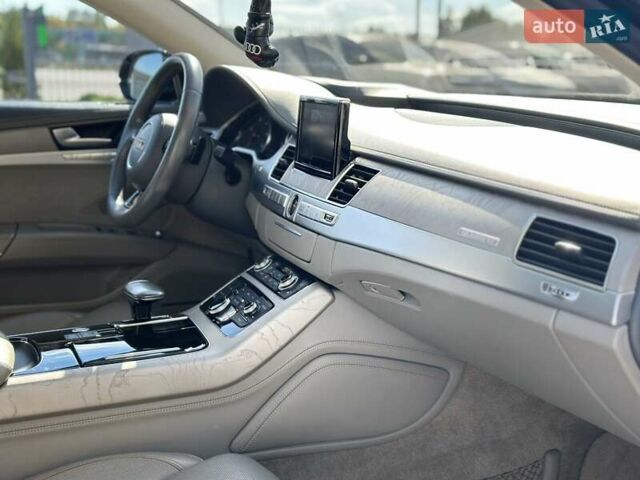 Чорний Ауді A8, об'ємом двигуна 4.13 л та пробігом 263 тис. км за 33500 $, фото 34 на Automoto.ua