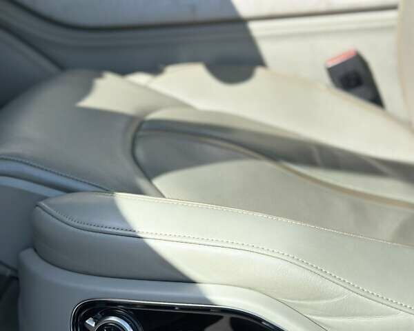 Чорний Ауді A8, об'ємом двигуна 4.13 л та пробігом 263 тис. км за 33500 $, фото 26 на Automoto.ua