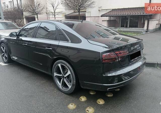 Чорний Ауді A8, об'ємом двигуна 4.2 л та пробігом 220 тис. км за 31000 $, фото 4 на Automoto.ua