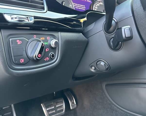 Чорний Ауді A8, об'ємом двигуна 3.99 л та пробігом 140 тис. км за 33900 $, фото 43 на Automoto.ua