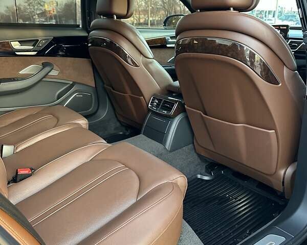 Чорний Ауді A8, об'ємом двигуна 3.99 л та пробігом 140 тис. км за 33900 $, фото 40 на Automoto.ua