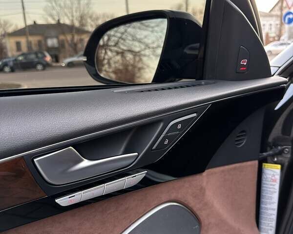 Чорний Ауді A8, об'ємом двигуна 3.99 л та пробігом 140 тис. км за 33900 $, фото 32 на Automoto.ua