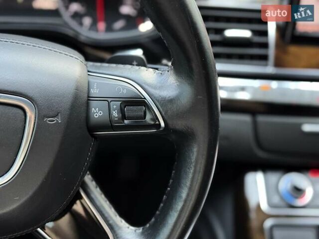 Черный Ауди А8, объемом двигателя 3 л и пробегом 111 тыс. км за 23999 $, фото 24 на Automoto.ua