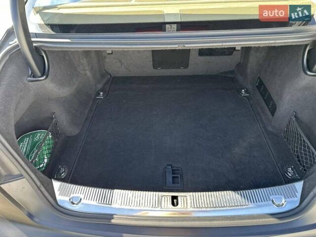 Чорний Ауді A8, об'ємом двигуна 4.13 л та пробігом 263 тис. км за 33500 $, фото 20 на Automoto.ua