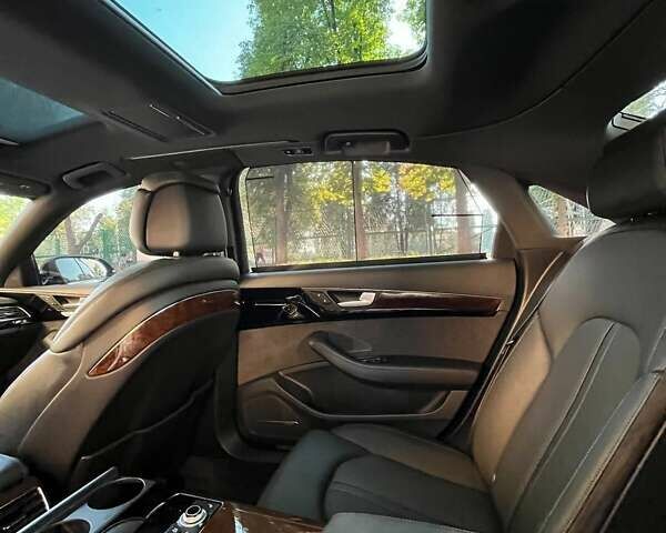 Черный Ауди А8, объемом двигателя 3 л и пробегом 273 тыс. км за 22000 $, фото 12 на Automoto.ua