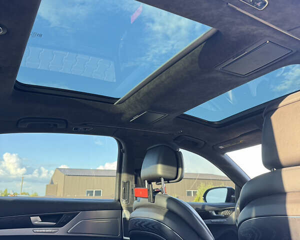 Черный Ауди А8, объемом двигателя 3.99 л и пробегом 187 тыс. км за 33000 $, фото 19 на Automoto.ua