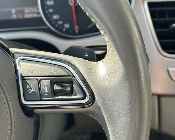 Чорний Ауді A8, об'ємом двигуна 4.13 л та пробігом 263 тис. км за 33500 $, фото 70 на Automoto.ua