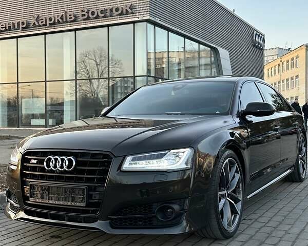 Чорний Ауді A8, об'ємом двигуна 3.99 л та пробігом 140 тис. км за 33900 $, фото 1 на Automoto.ua