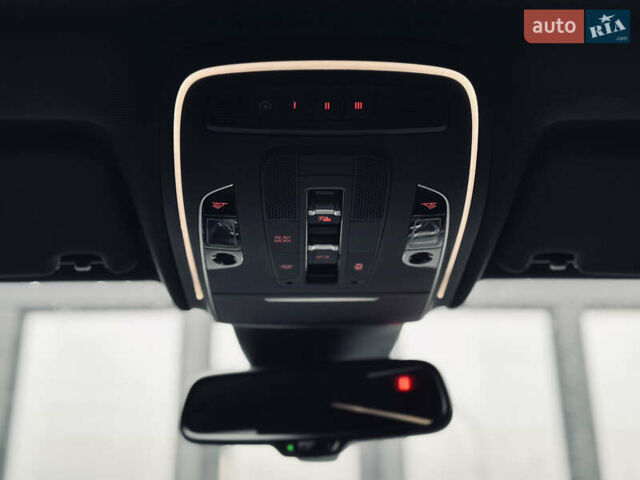 Чорний Ауді A8, об'ємом двигуна 3 л та пробігом 274 тис. км за 18700 $, фото 68 на Automoto.ua