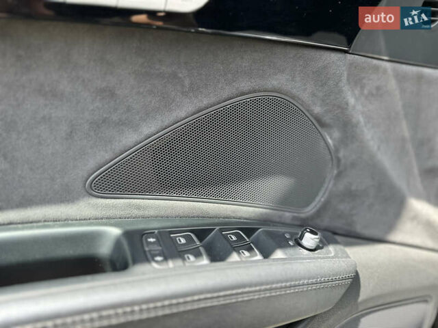 Черный Ауди А8, объемом двигателя 3 л и пробегом 180 тыс. км за 21500 $, фото 32 на Automoto.ua