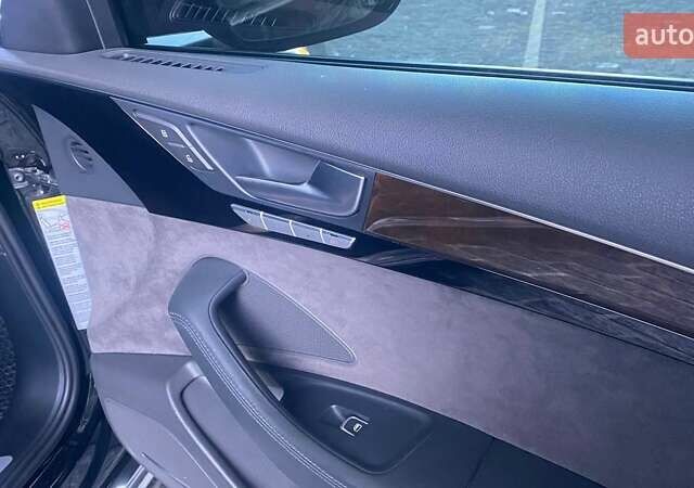 Черный Ауди А8, объемом двигателя 3.99 л и пробегом 170 тыс. км за 25000 $, фото 26 на Automoto.ua