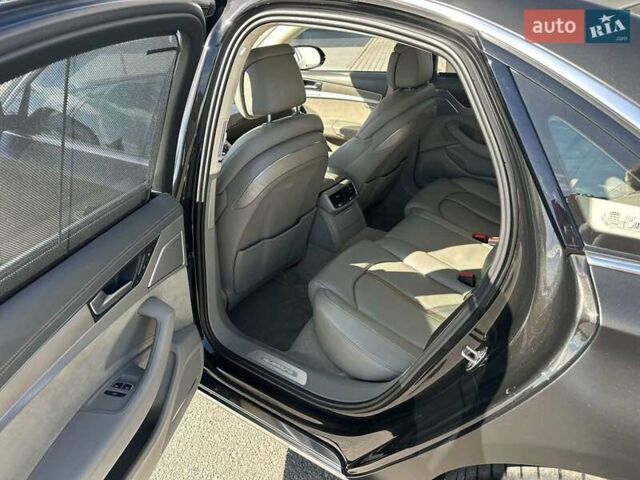 Чорний Ауді A8, об'ємом двигуна 4.13 л та пробігом 263 тис. км за 33500 $, фото 31 на Automoto.ua