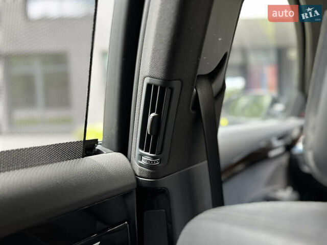 Черный Ауди А8, объемом двигателя 3 л и пробегом 180 тыс. км за 21500 $, фото 76 на Automoto.ua