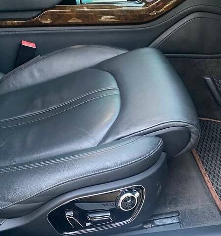 Черный Ауди А8, объемом двигателя 3.99 л и пробегом 170 тыс. км за 25000 $, фото 34 на Automoto.ua