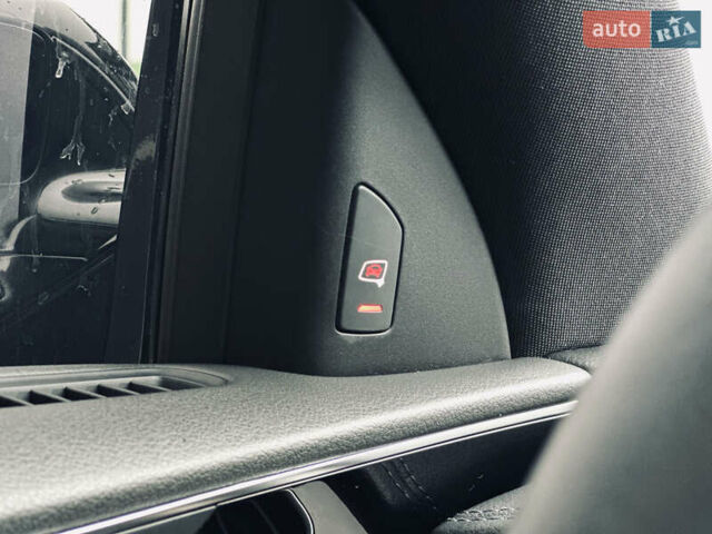 Чорний Ауді A8, об'ємом двигуна 3 л та пробігом 274 тис. км за 18700 $, фото 87 на Automoto.ua