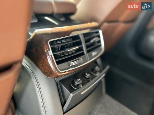 Чорний Ауді A8, об'ємом двигуна 3.99 л та пробігом 140 тис. км за 33900 $, фото 56 на Automoto.ua