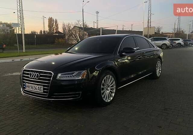 Черный Ауди А8, объемом двигателя 3.99 л и пробегом 170 тыс. км за 25000 $, фото 13 на Automoto.ua