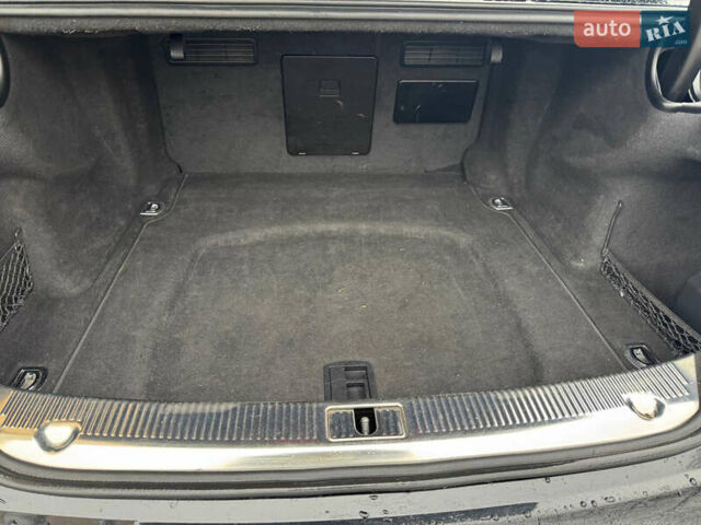 Черный Ауди А8, объемом двигателя 3 л и пробегом 320 тыс. км за 17600 $, фото 15 на Automoto.ua