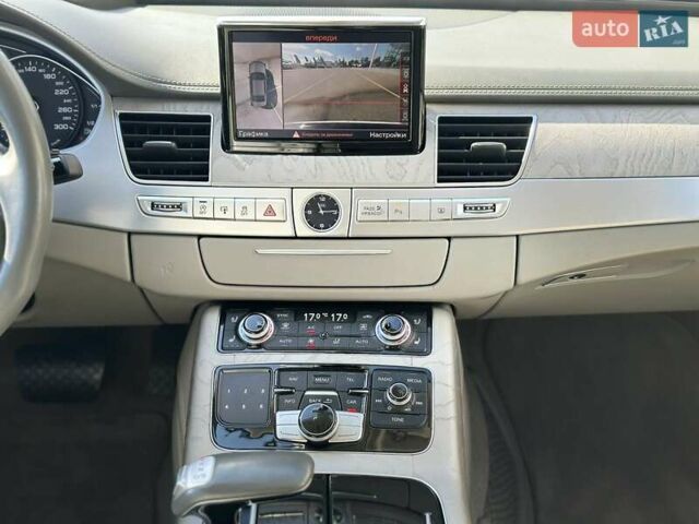 Чорний Ауді A8, об'ємом двигуна 4.13 л та пробігом 263 тис. км за 33500 $, фото 54 на Automoto.ua