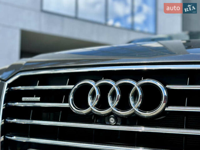 Черный Ауди А8, объемом двигателя 3 л и пробегом 180 тыс. км за 21500 $, фото 4 на Automoto.ua