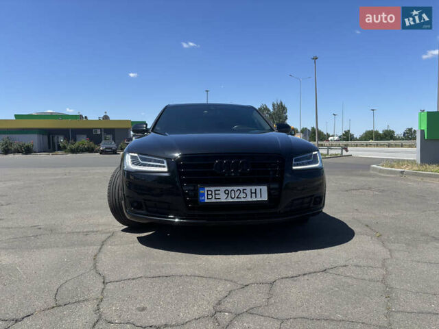 Черный Ауди А8, объемом двигателя 3.99 л и пробегом 140 тыс. км за 30000 $, фото 2 на Automoto.ua