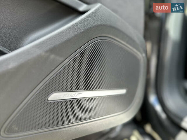 Черный Ауди А8, объемом двигателя 3 л и пробегом 180 тыс. км за 21500 $, фото 66 на Automoto.ua