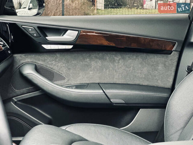 Чорний Ауді A8, об'ємом двигуна 3 л та пробігом 274 тис. км за 18700 $, фото 32 на Automoto.ua