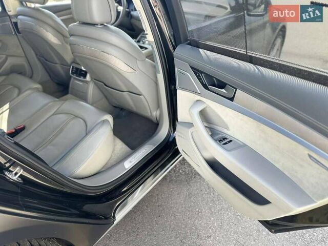 Чорний Ауді A8, об'ємом двигуна 4.13 л та пробігом 263 тис. км за 33500 $, фото 40 на Automoto.ua