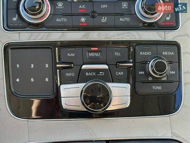 Чорний Ауді A8, об'ємом двигуна 4.13 л та пробігом 263 тис. км за 33500 $, фото 66 на Automoto.ua