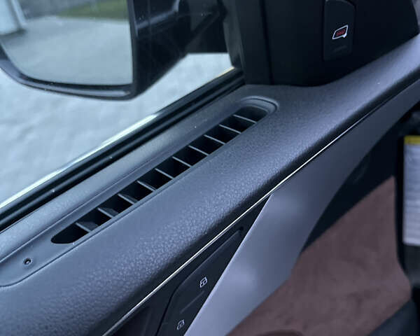 Черный Ауди А8, объемом двигателя 3 л и пробегом 195 тыс. км за 15950 $, фото 40 на Automoto.ua